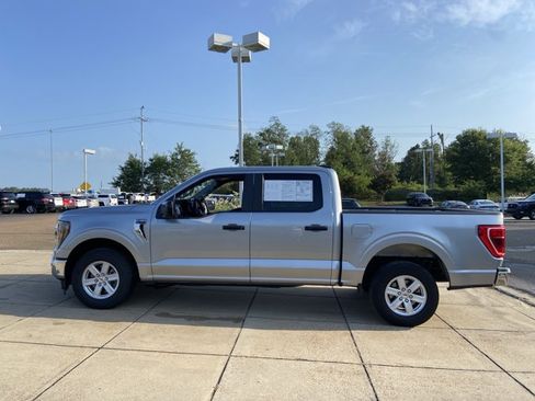 Used 2023 Ford F150 XLT RWD image 7