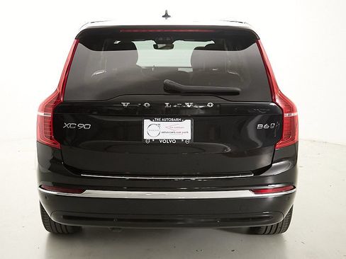 Used 2023 Volvo XC90 B6 Ultimate w/ Protection Package Premier AWD/4WD image 8