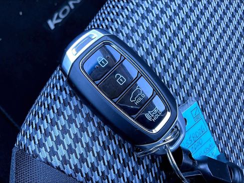 Used 2020 Hyundai Kona SEL Plus image 16