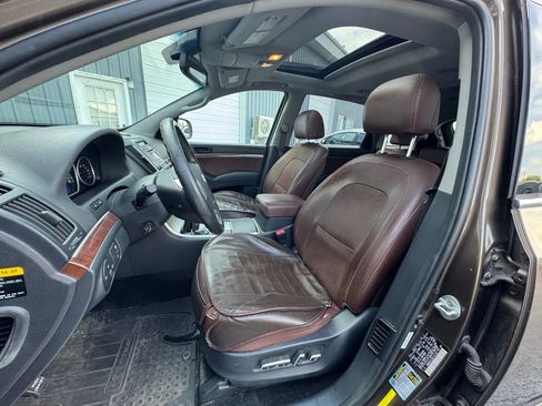 Used 2011 Hyundai Veracruz Limited image 11