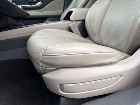 Certified 2020 Lincoln Corsair Reserve image 20