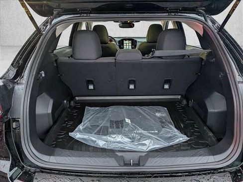 Certified 2025 Subaru Crosstrek 2.0i Premium image 6