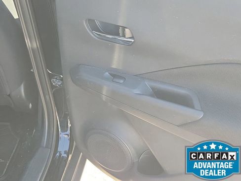 Used 2021 Nissan Kicks SV image 46