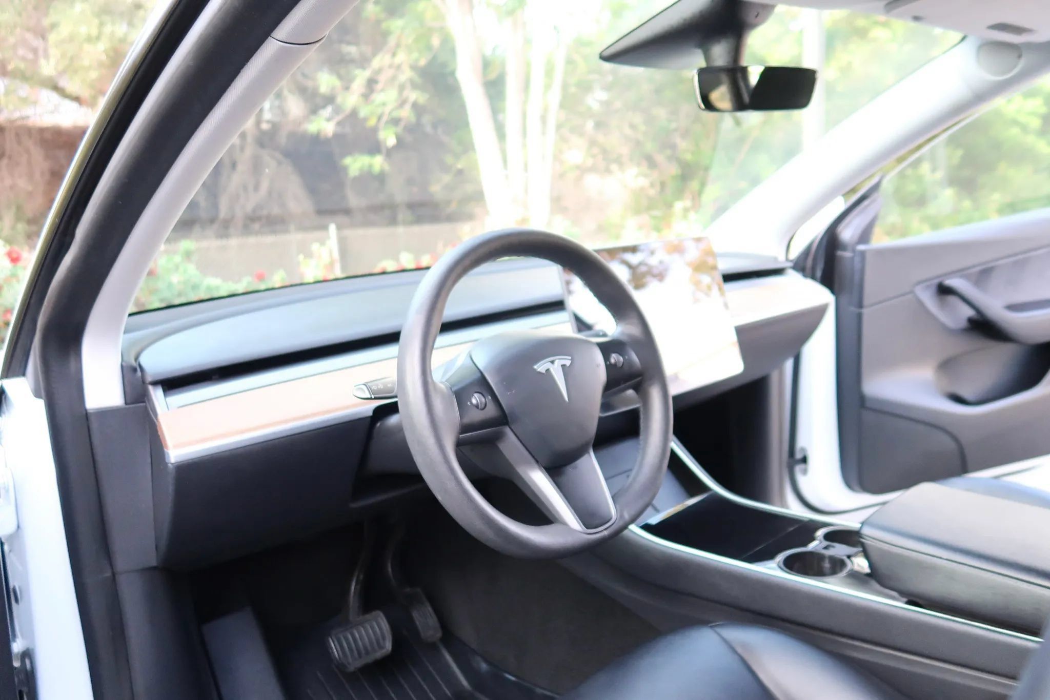 Used 2021 Tesla Model Y Long Range AWD/4WD image 14