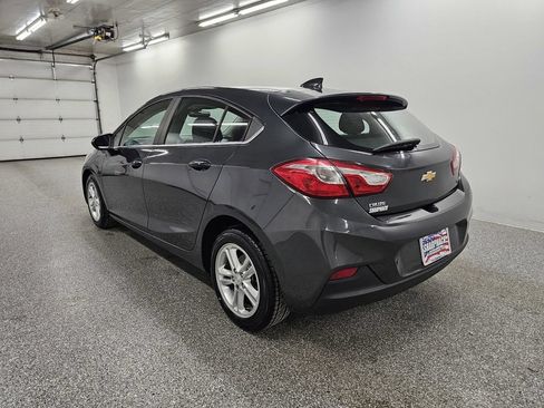 Used 2018 Chevrolet Cruze LT w/ LT Convenience Package FWD image 6