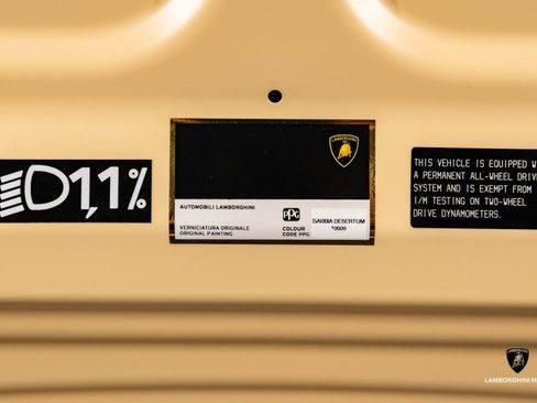 Used 2024 Lamborghini Huracan Sterrato image 14