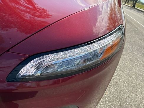 Used 2016 Jeep Cherokee Limited w/ Luxury Group image 10