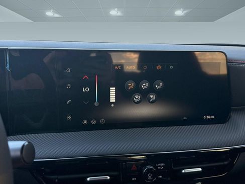 Used 2026 Nissan Kicks SR FWD image 30