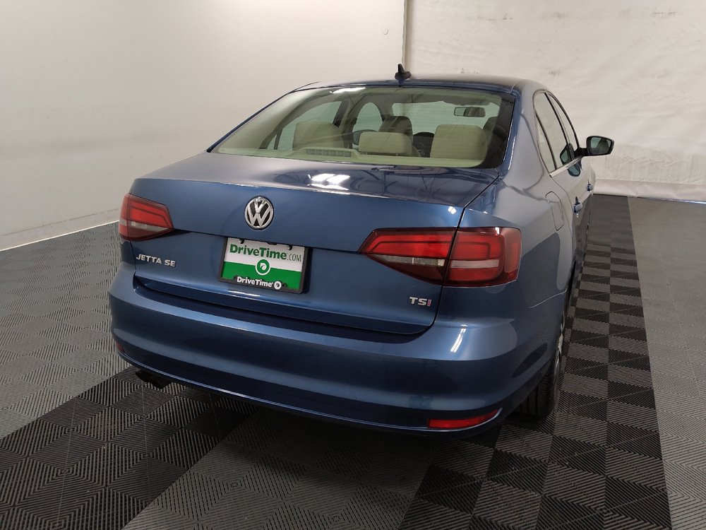 Used 2017 Volkswagen Jetta SE FWD image 7