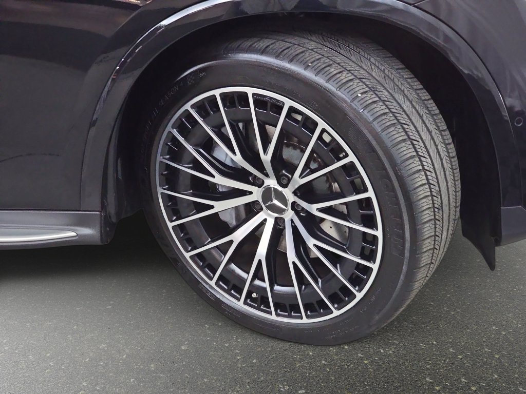 Used 2024 Mercedes-Benz GLC 43 AMG 4MATIC image 33