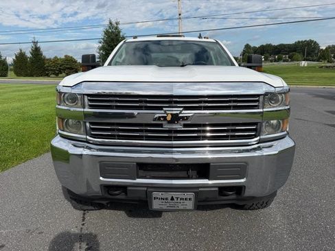 Used 2018 Chevrolet Silverado 2500 W/T w/ WT Convenience Package AWD/4WD image 4