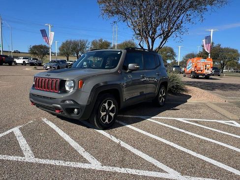 Used 2020 Jeep Renegade Trailhawk image 2
