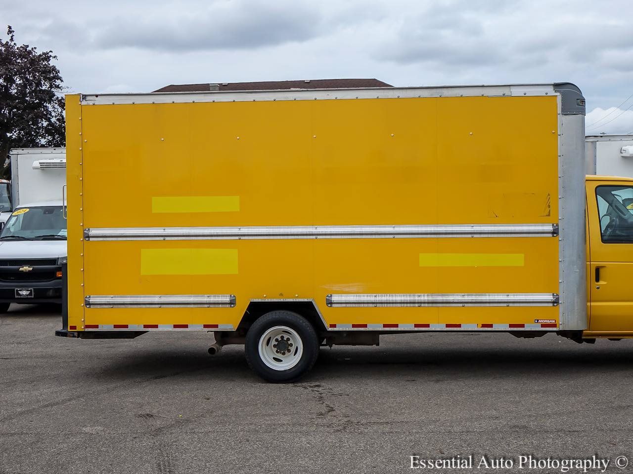 Used 2022 Ford E-350 and Econoline 350 Super Duty RWD image 7