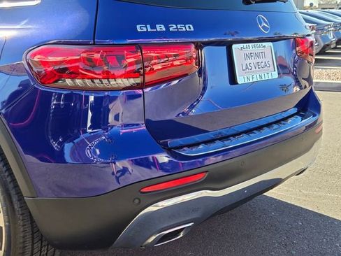 Used 2020 Mercedes-Benz GLB 250 4MATIC image 9