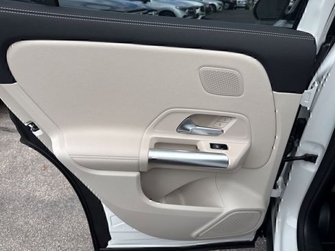 Certified 2026 Mercedes-Benz GLA 250 4MATIC image 18