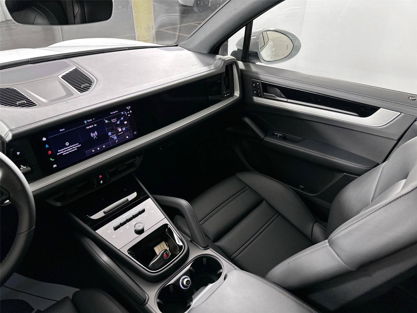 Certified 2026 Porsche Cayenne AWD/4WD image 29