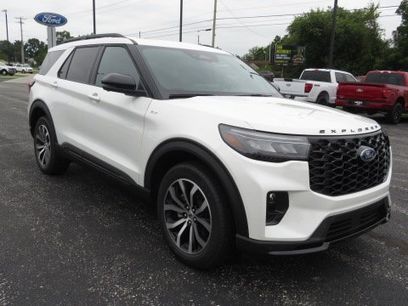 New 2025 Ford Explorer ST-Line