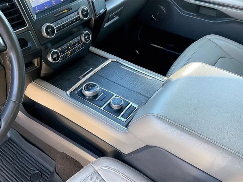 Used 2021 Ford Expedition Limited w/ Cargo Package image 16
