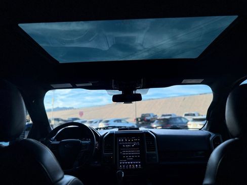 Used 2018 Ford F150 Raptor w/ Equipment Group 802A Luxury image 37