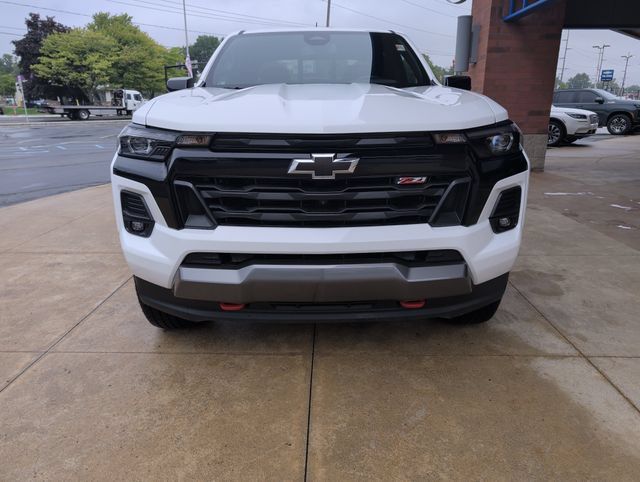 Used 2026 Chevrolet Colorado Z71 w/ Technology Package AWD/4WD image 11