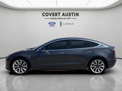 Used 2019 Tesla Model 3 Standard Range Plus RWD image 3