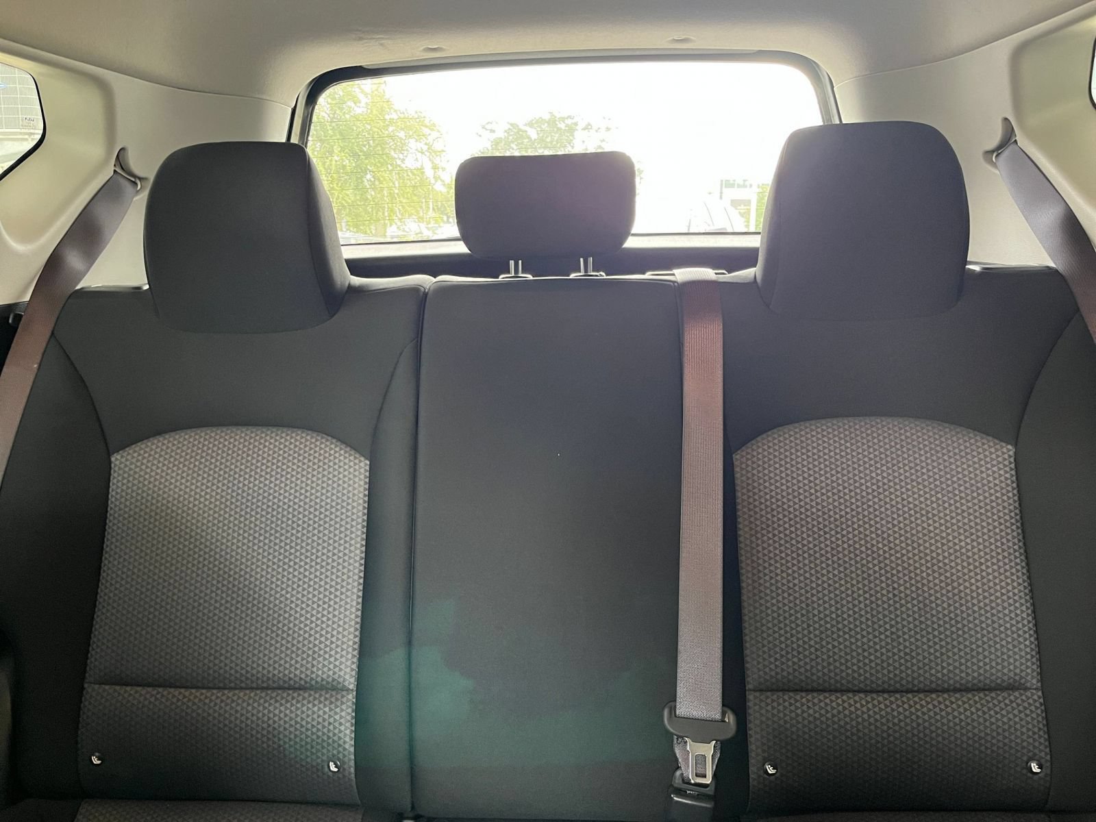 Used 2025 Kia Soul LX w/ LX Technology Package FWD image 35