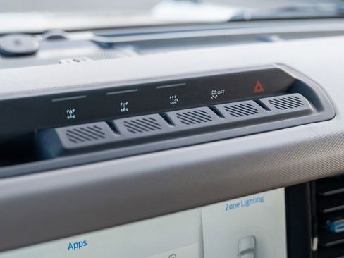 Used 2022 Ford Bronco Wildtrak image 31