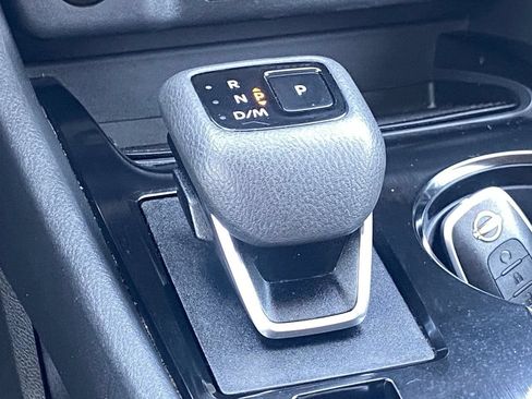 Certified 2025 Nissan Rogue SV AWD/4WD image 22