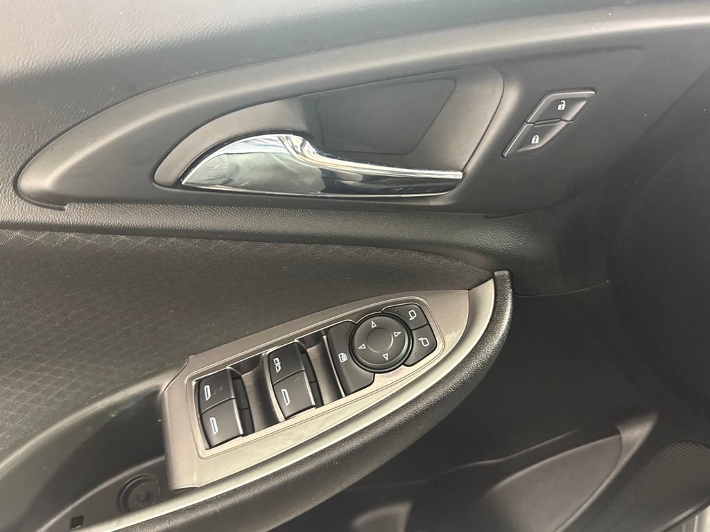 Used 2024 Chevrolet Malibu LT FWD image 19