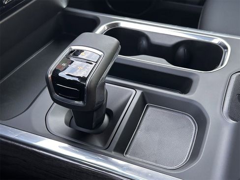 New 2026 Chevrolet Silverado 1500 LTZ w/ Z71 Off-Road Package image 15