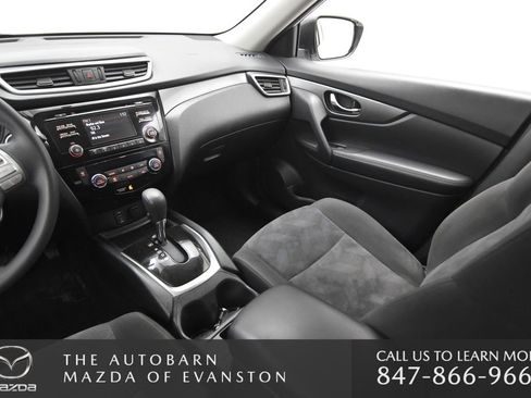 Used 2016 Nissan Rogue SV image 26