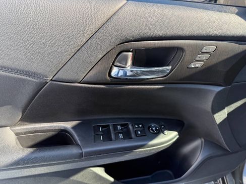 Used 2014 Honda Accord EX-L image 16