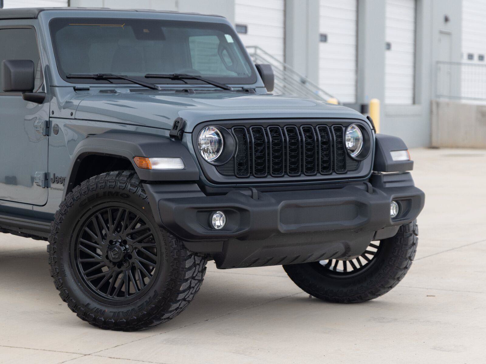 Used 2024 Jeep Wrangler Unlimited Sport AWD/4WD image 7