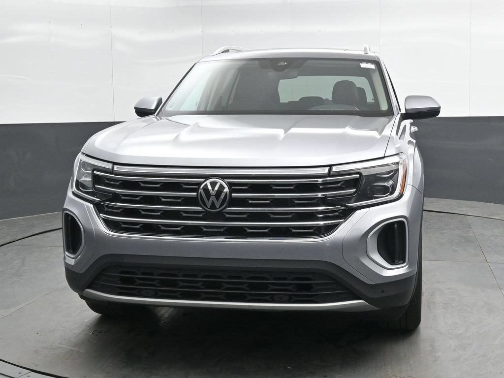 Used 2025 Volkswagen Atlas SEL AWD/4WD image 8