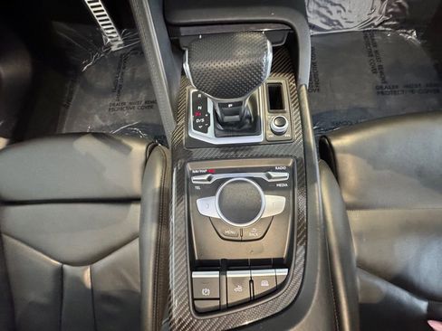 Used 2021 Audi R8 V10 w/ Premium Package image 24