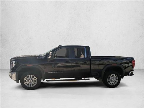Used 2024 GMC Sierra 2500 SLE w/ SLE Value Package; image 8