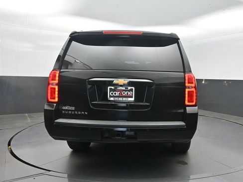 Used 2020 Chevrolet Suburban LS w/ Enhanced Driver Alert Package RWD image 31