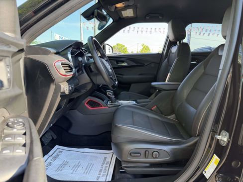 Used 2021 Chevrolet TrailBlazer RS w/ Convenience Package AWD/4WD image 8