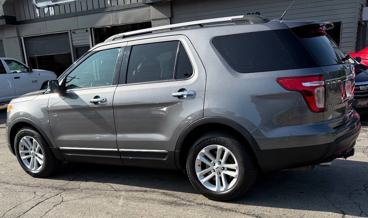 Used 2014 Ford Explorer XLT w/ Equipment Group 202A FWD image 14