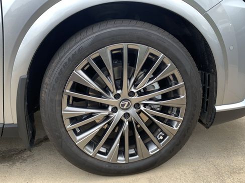 Certified 2024 Lexus RX 350 FWD w/ Convenience Package image 13