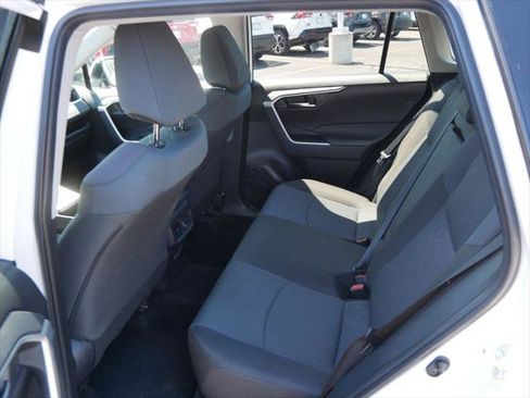 Certified 2025 Toyota RAV4 XLE AWD/4WD image 11