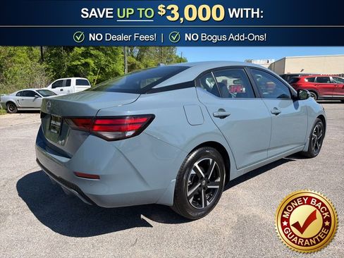 Used 2025 Nissan Sentra SV image 5