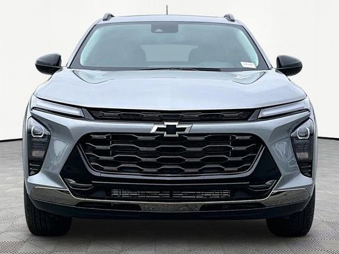 New 2026 Chevrolet Trax ACTIV w/ Sunroof Package FWD image 2