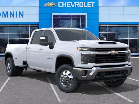 New 2026 Chevrolet Silverado 3500 LT image 7