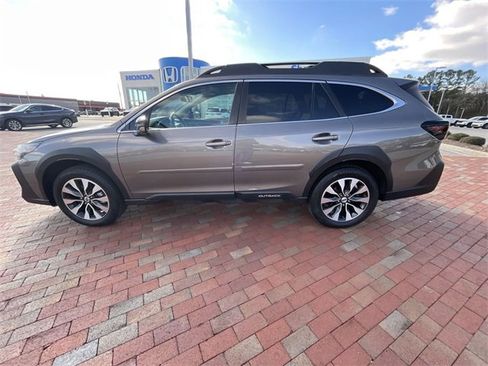 Used 2023 Subaru Outback Limited XT image 15