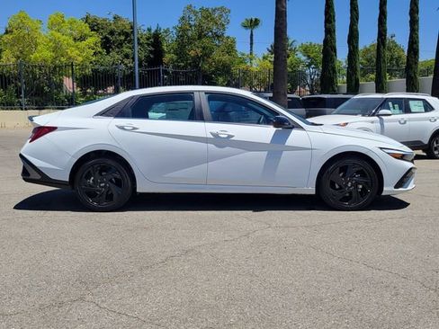 New 2026 Hyundai Elantra SEL Sport FWD image 31