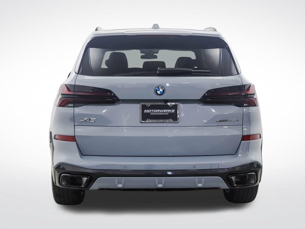 Used 2026 BMW X5 xDrive50e w/ M Sport Package AWD/4WD image 5