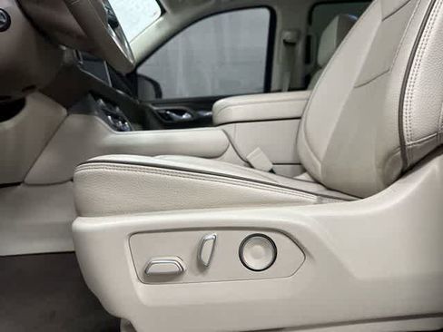 Used 2021 GMC Yukon XL Denali w/ Denali Premium Package RWD image 26