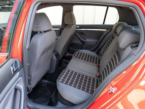 Used 2009 Volkswagen GTI 4-Door FWD image 22