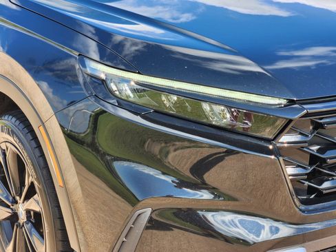 Used 2023 Honda CR-V Sport Touring image 11
